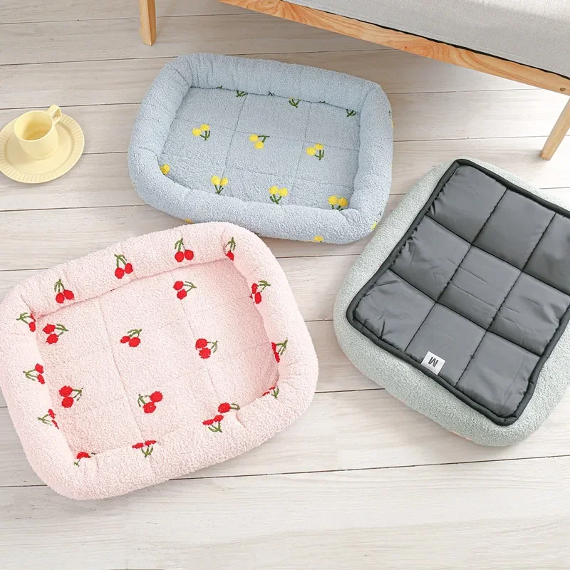Calming Dog Bed - Universal Kennel Cloud Velvet Cherry Print
