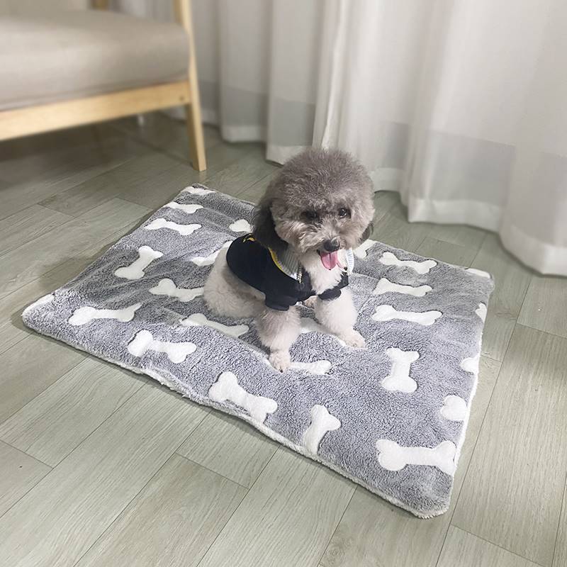Wielofunkcyjna flanelowa mata  – Calming Dog Bed recenzja i cena